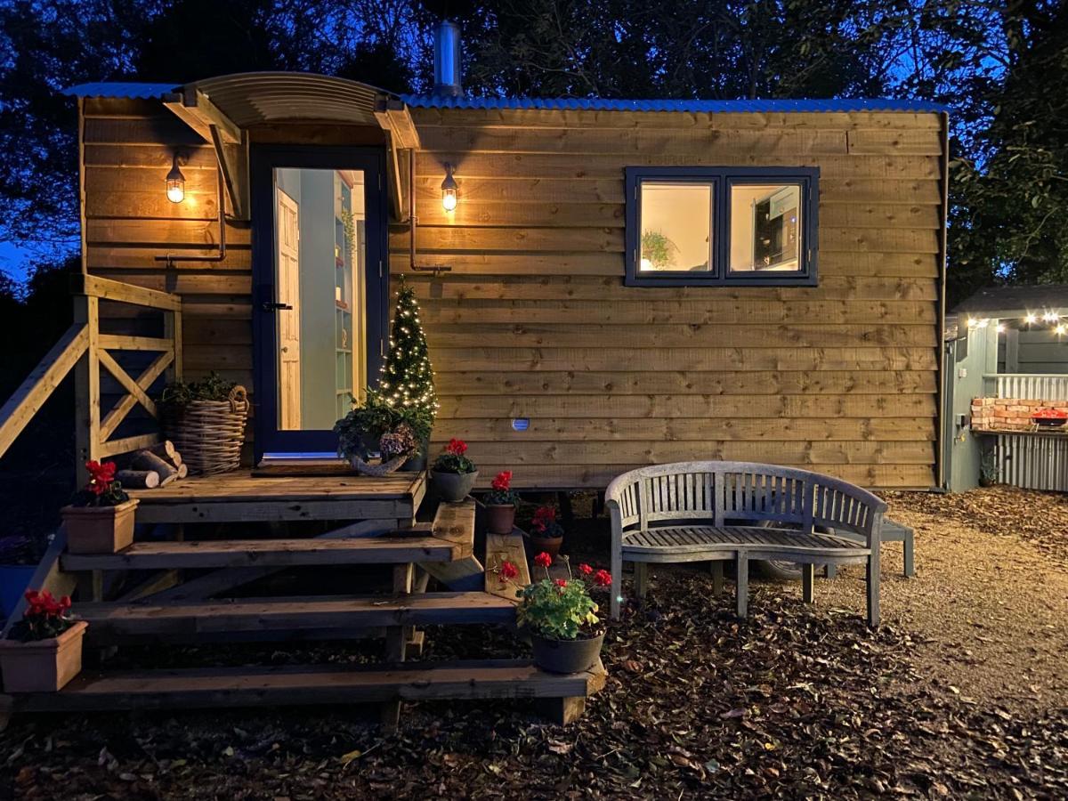 Rathnew Cosy Double Shepherds Hut In Beautiful Wicklow With Underfloor Heating Throughout מראה חיצוני תמונה