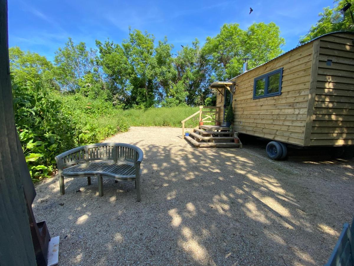 Rathnew Cosy Double Shepherds Hut In Beautiful Wicklow With Underfloor Heating Throughout מראה חיצוני תמונה